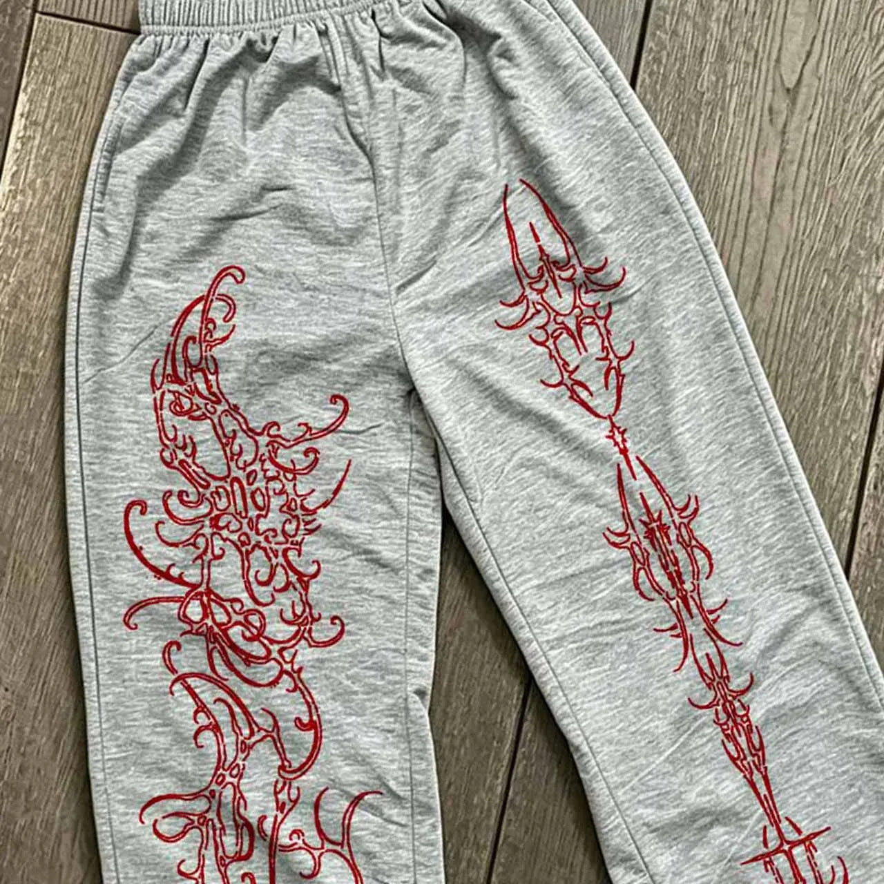 New pants suitable for street wear 2026 fashionable  women's multifunctional solid color drawstring loose casual sports pants