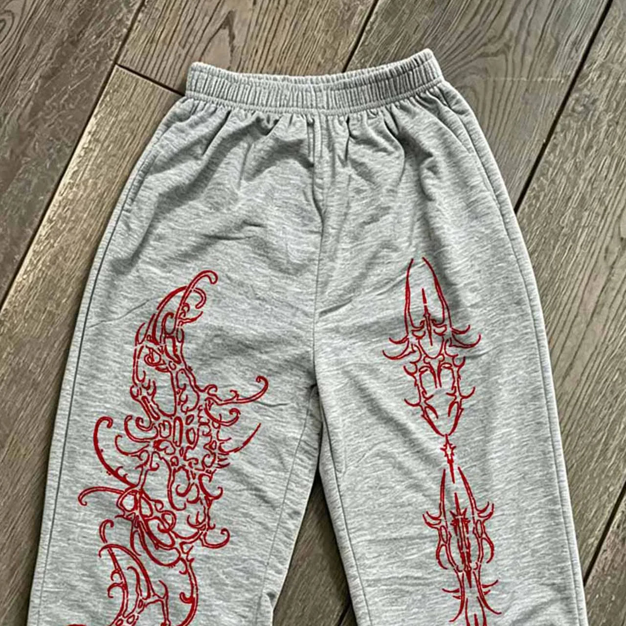 New pants suitable for street wear 2026 fashionable  women's multifunctional solid color drawstring loose casual sports pants